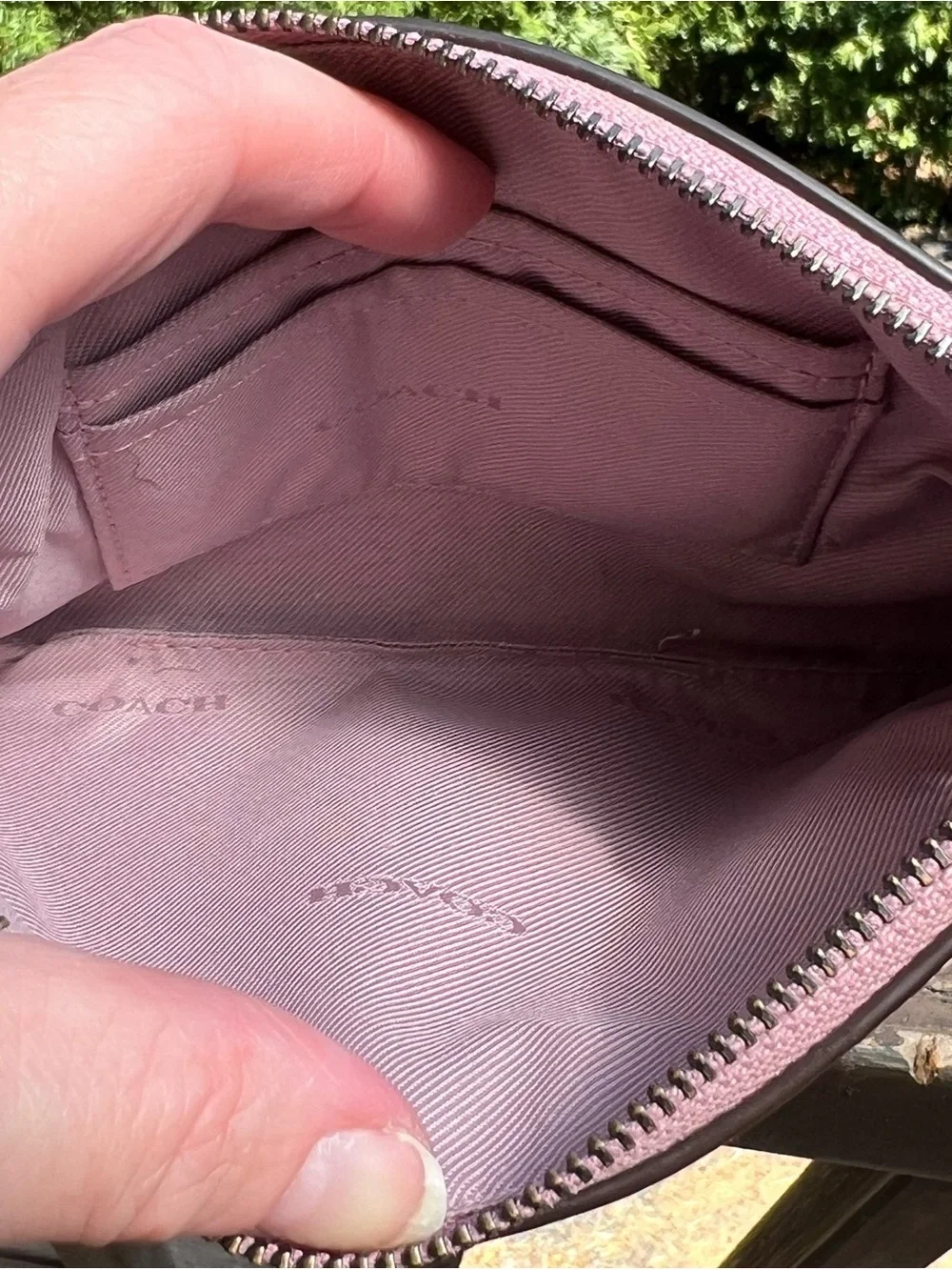 COACH Pink Mauve Small Pebble Leather Wristlet Wallet Gunmetal Hardware AUTHENTC